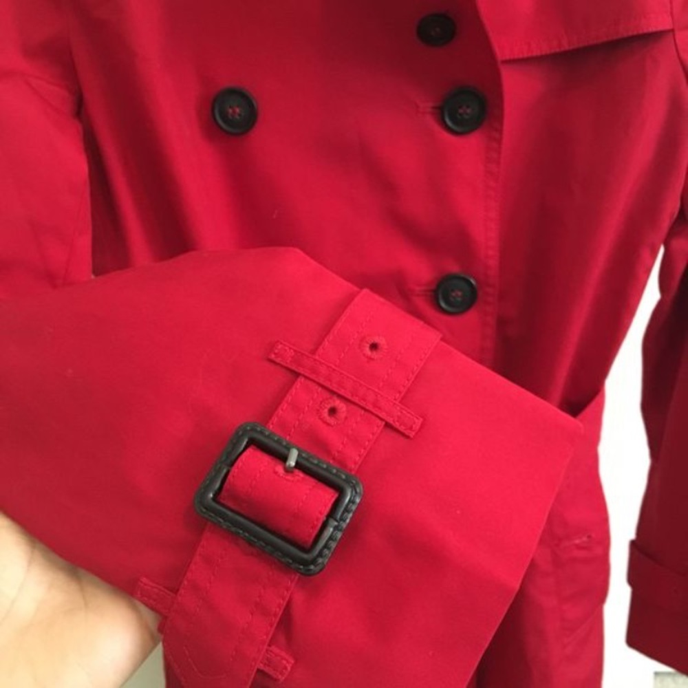 Red coat - Picture 4 of 4
